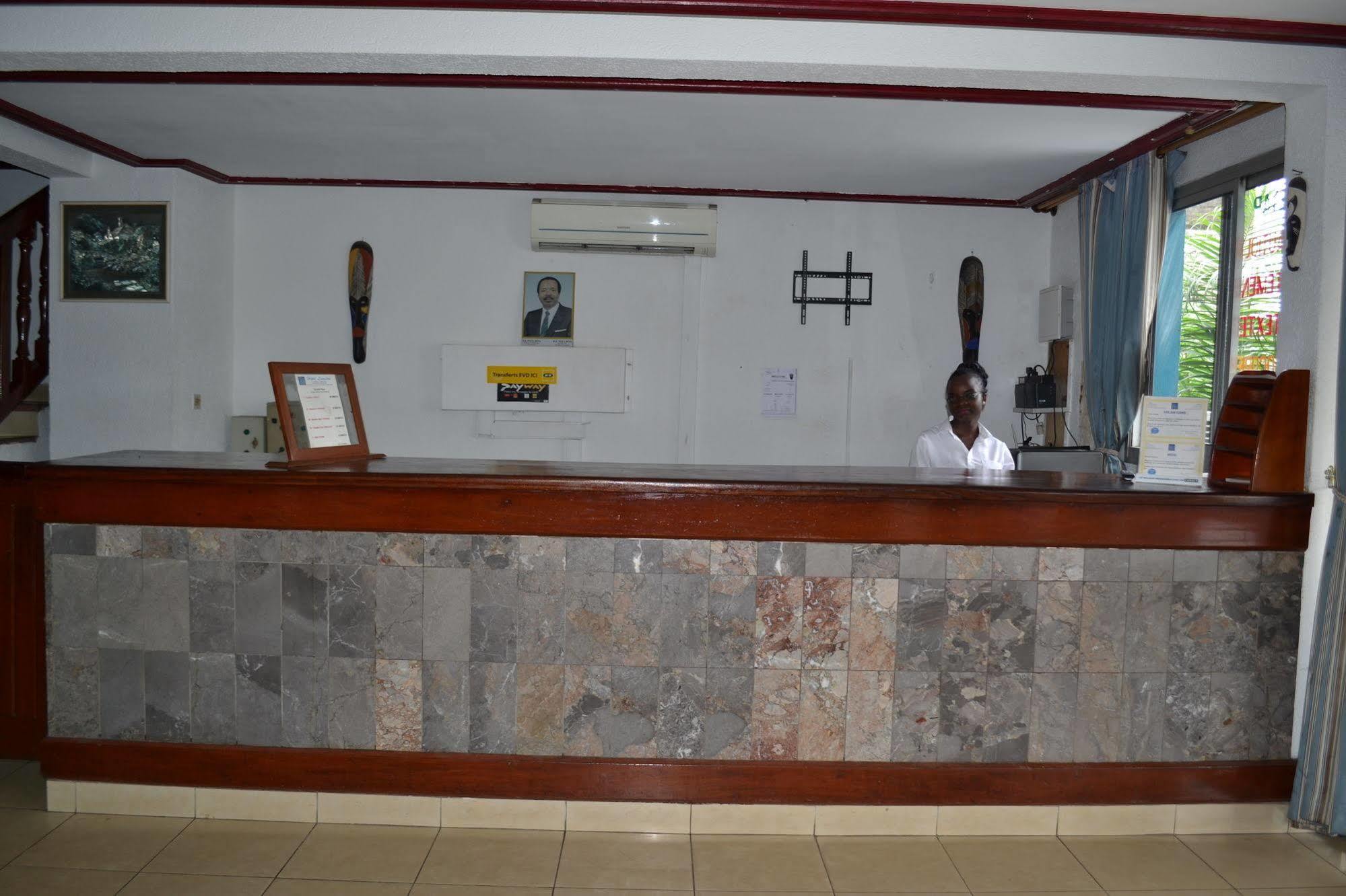Hotel Lumiere Akwa Douala Exterior foto