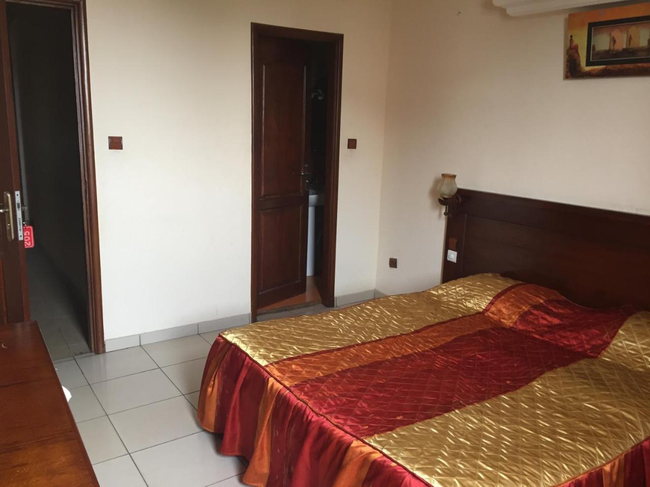 Hotel Lumiere Akwa Douala Exterior foto
